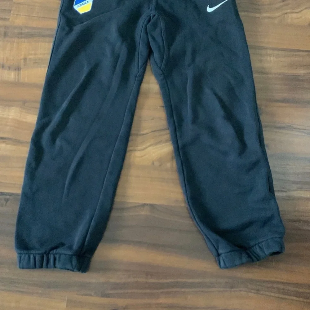 Like new Nike  warm Jogger